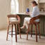Tabouret de comptoir pivotant moderne de 26 po avec cadre en bois cintré-572163344-763709909