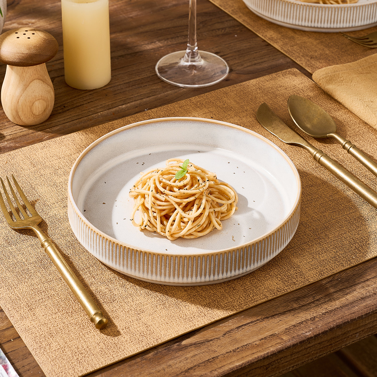 Stoneware Pasta Bowl, Cappuccino White