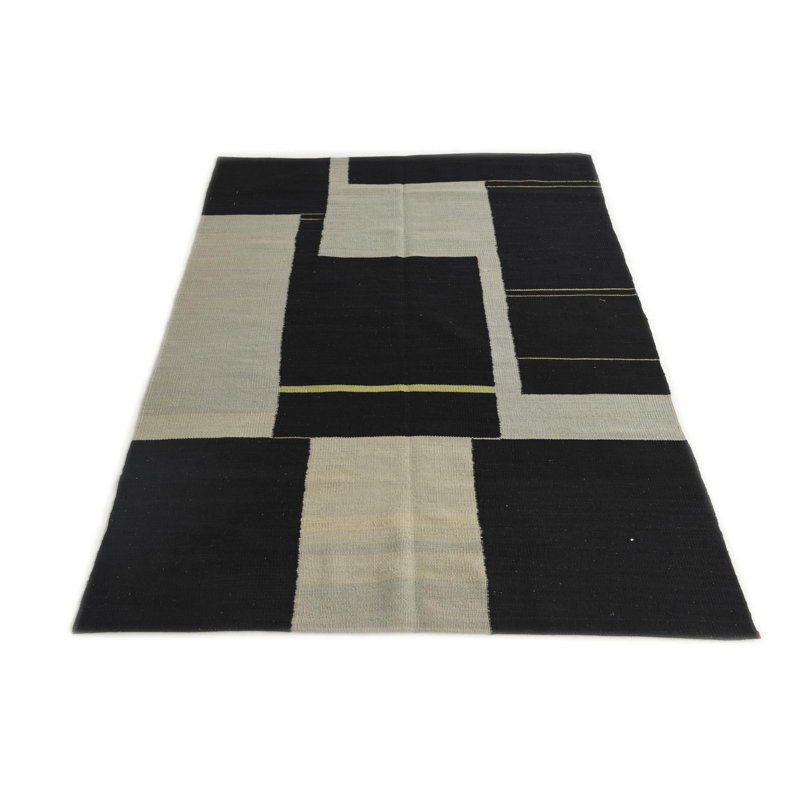 Tapis noir 4x6 Petrella