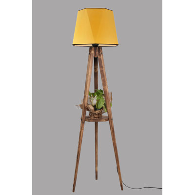 Lampe sur pied élégante avec finition moutarde, hauteur de 64,9 po | Cadre 100% sapin, tablettes en bois 17,3 po, douille E27 (40 W maximum) | Interrupteur marche / arrêt sur le câble, peinture électrostatique séchée au four, éclairage élégant pour la décoration intérieure