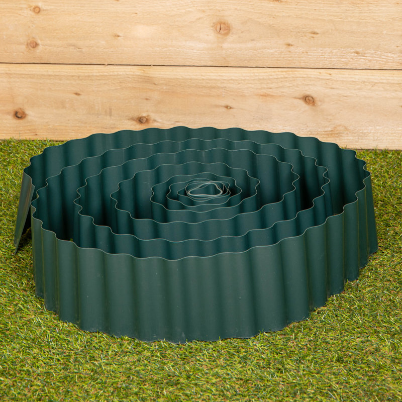 Plastic Corrugated Lawn Garden Edging Border In Green, 13cm H x 12cm W x 600cm D