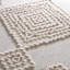 Tapis beige en polyester tissé à la machine Southwestern-122870118