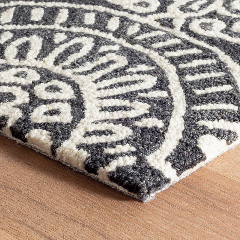 Tapis gris anthracite en laine à crochets Temple, Rectangle 9 pi 6 po x 13 pi 6 po