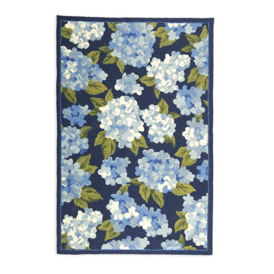 Tapis bleu crocheté à la main Hydrangeas