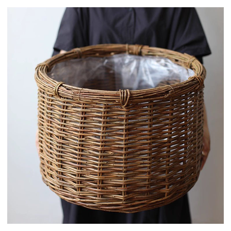 Rustic Round Wicker Planter with Liner, 10.2" H x 15.7" W x 15.7" D