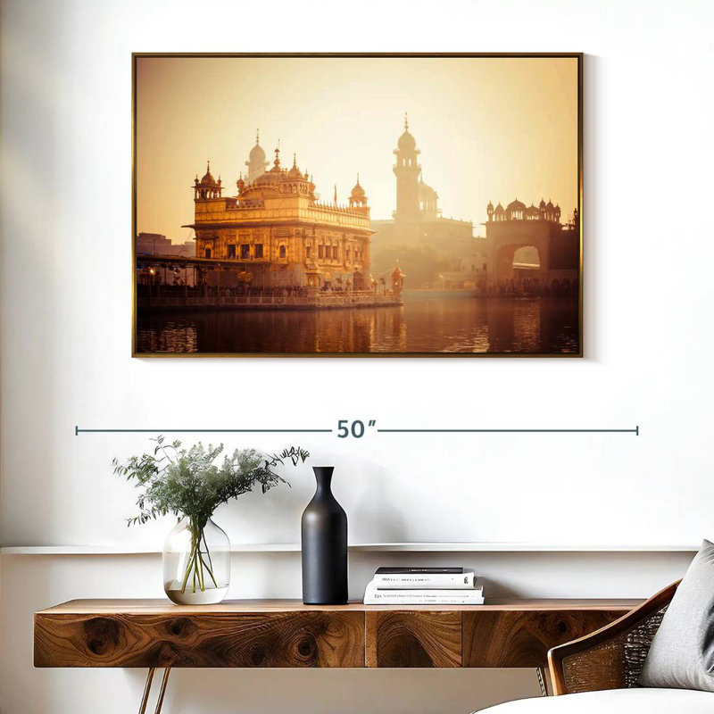 Temple Harmandir, Cadre flottant doré, 40 po x 27 po