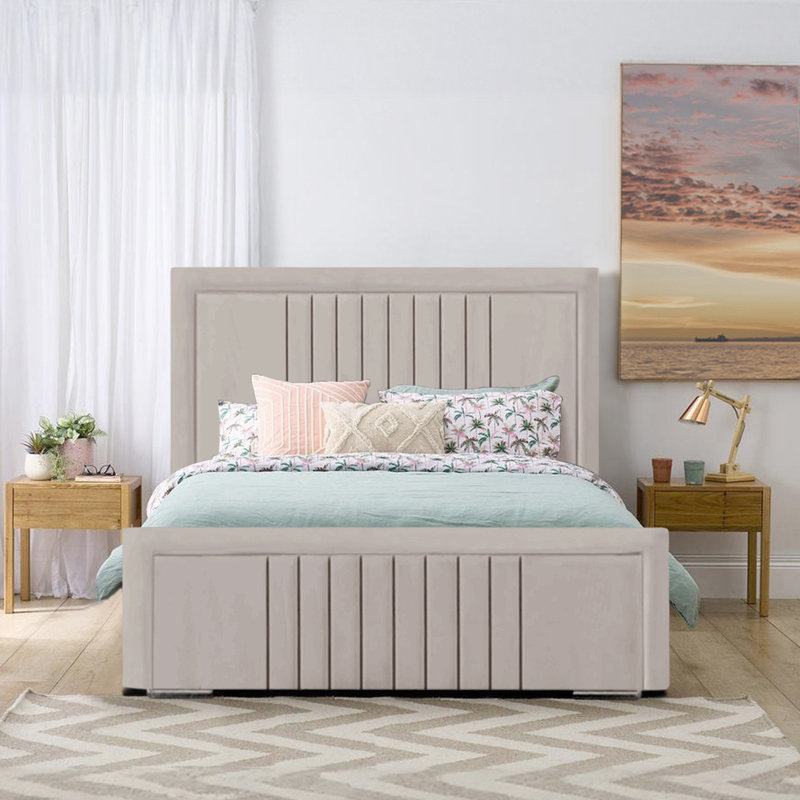Amandaleigh Upholstered Bed, Coffee, Small Double (4')