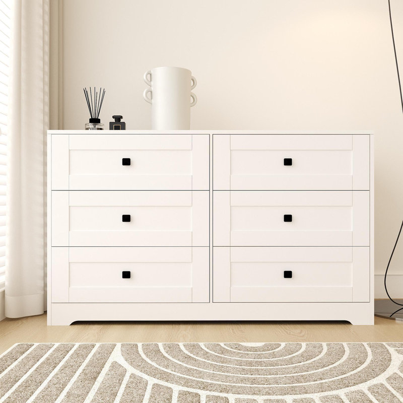 Commode à 6 tiroirs de couleur blanche