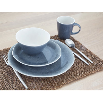 16 Piece Ceramic Dinnerware Set - Service for 4