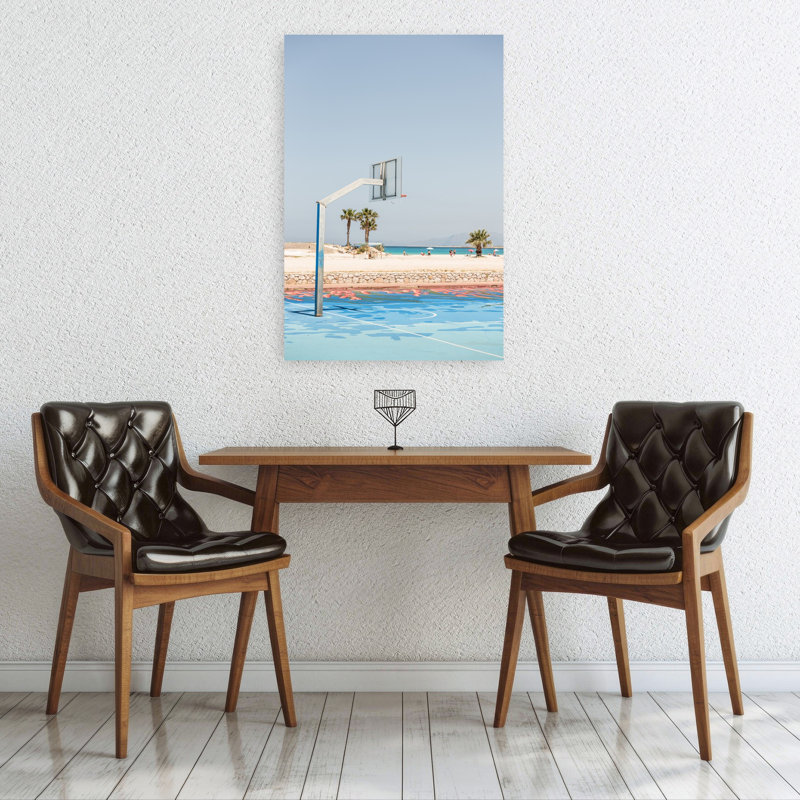 «Beachside Basketball Court», art mural côtier abstrait serein, H 36 po x l 24 po