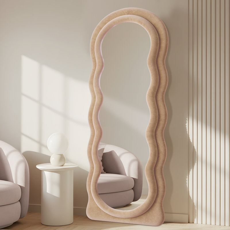 Miroir pleine grandeur, 63 po x 24 po, Thé au lait