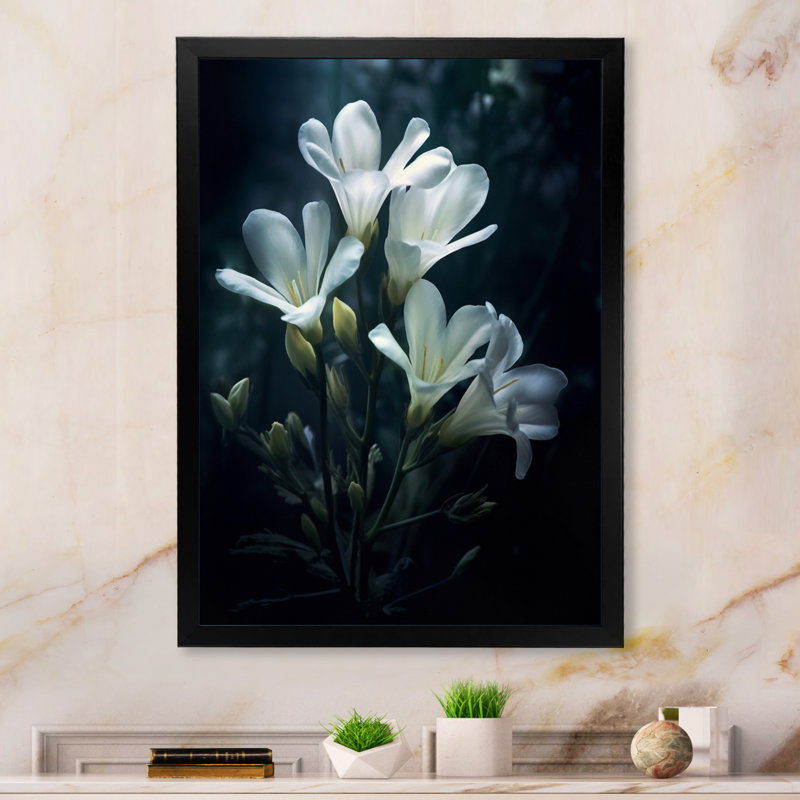Pétales et beauté blancs et verts sur toile, H 32 po x l 16 po x P 1 po, Cadre photo noir
