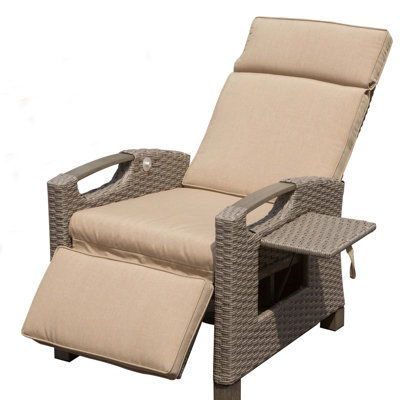 Fauteuil de patio inclinable, beige, résine rouille, angle réglable, coussins épais, pour une utilisation à l'intérieur ou à l'extérieur - confortable tissé à la main, avec table d'appoint