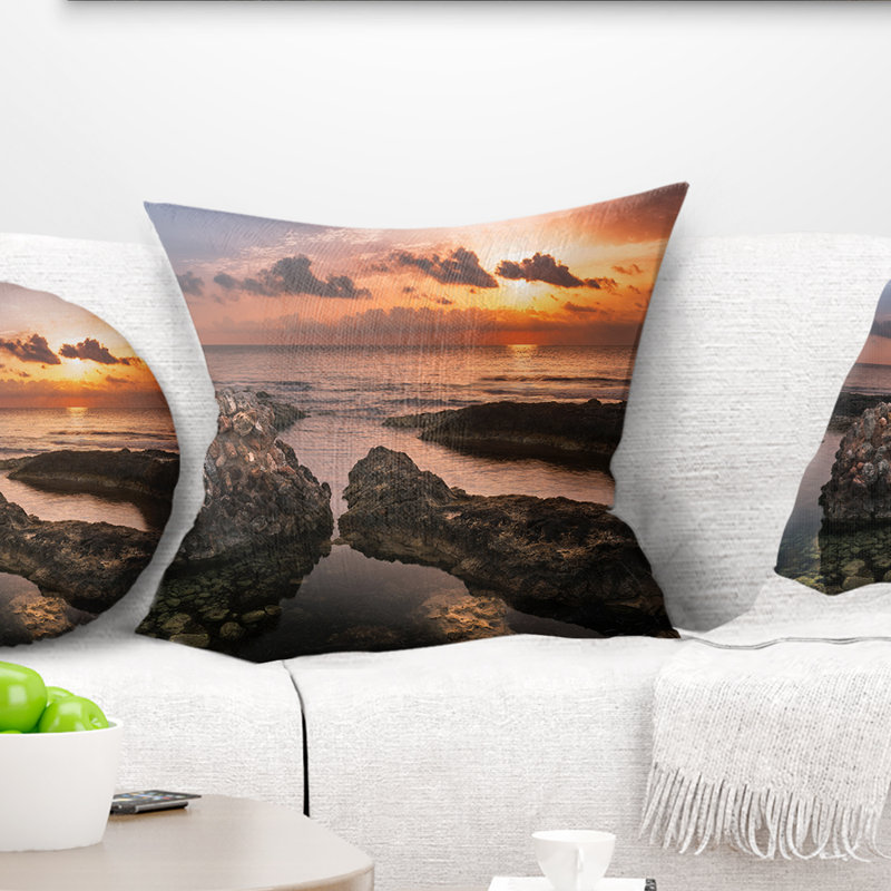 Coussin Beach Sun sur ruines antiques, 16 po x 1 po, Carré