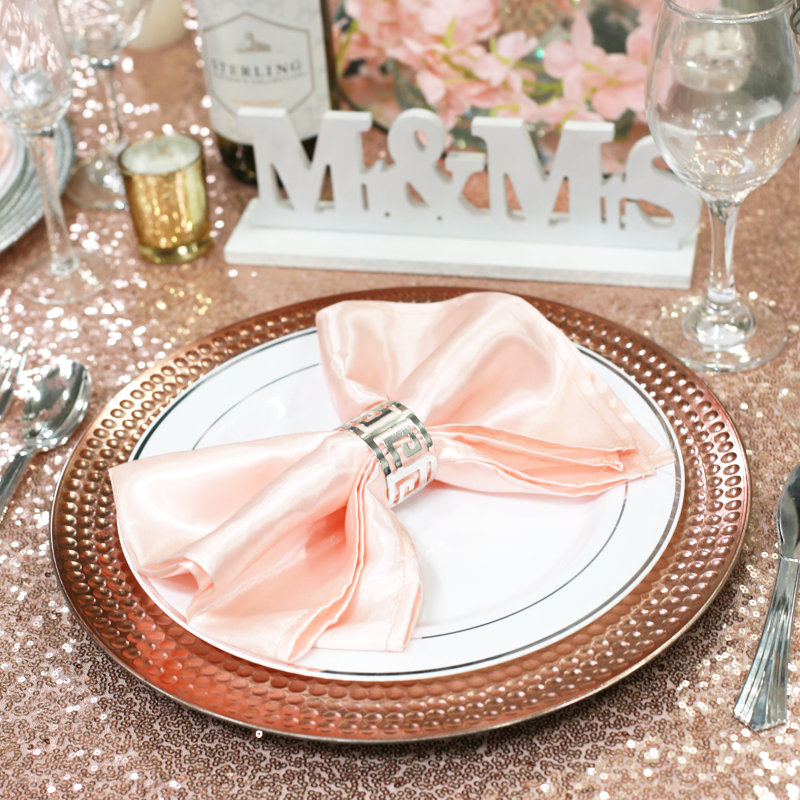 Assiettes de service en plastique de 13 pouces (paquet de 6) House of Hampton®, pour le dîner de fête, bord martelé classique, finition en aluminium brillant (or rose)