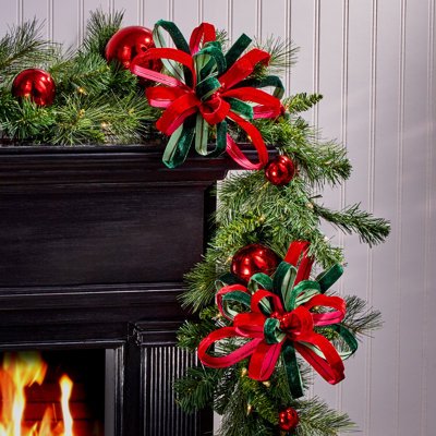 22" Holiday Loop Flower Stem
