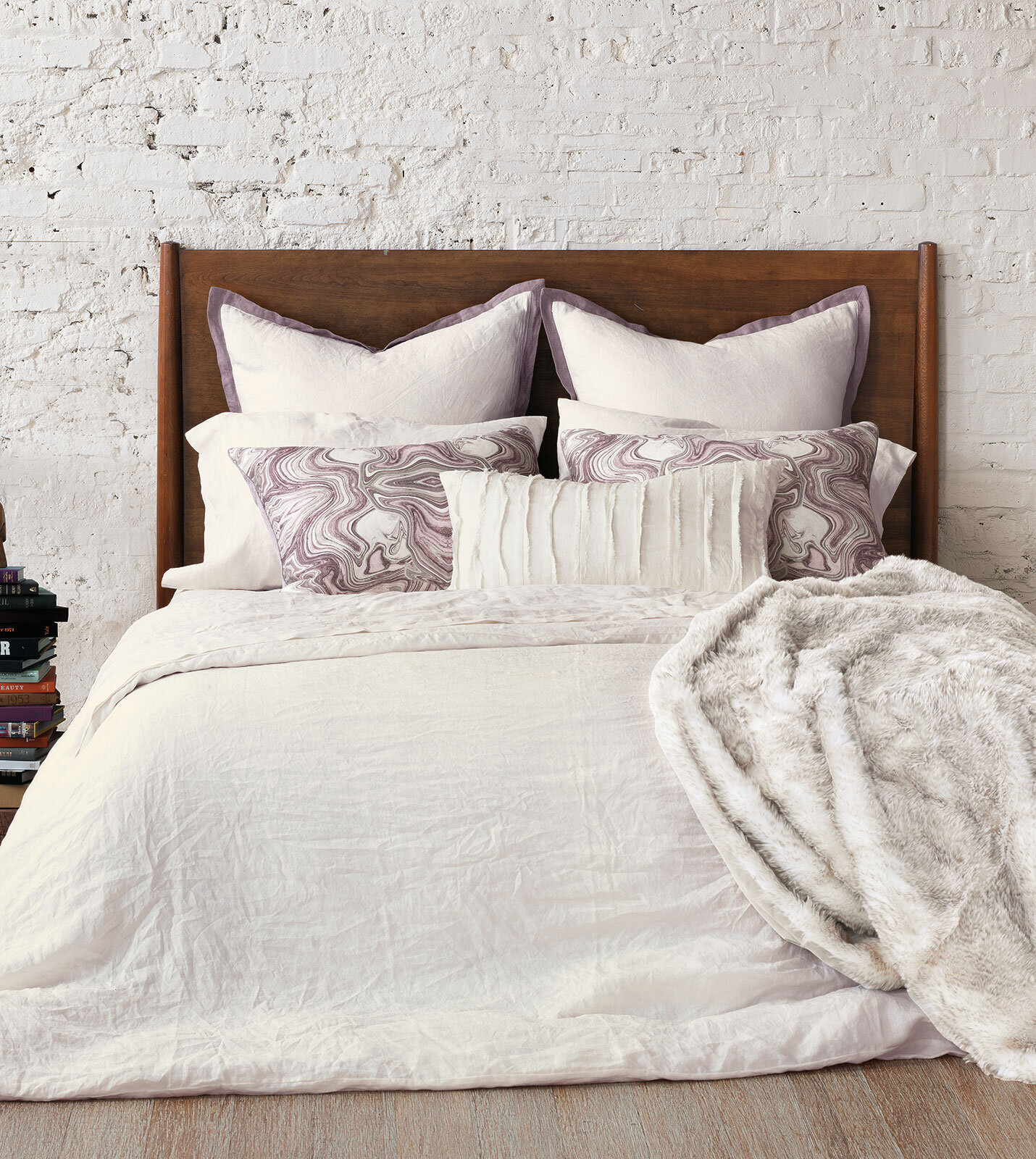 https://assets.wfcdn.com/im/81711024/compr-r85/1718/171860656/amethyst-linen-duvet-cover.jpg