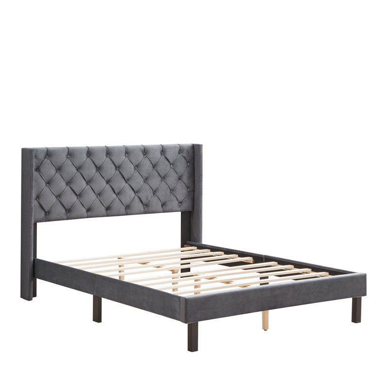 Grand lit tapissier en velours gris