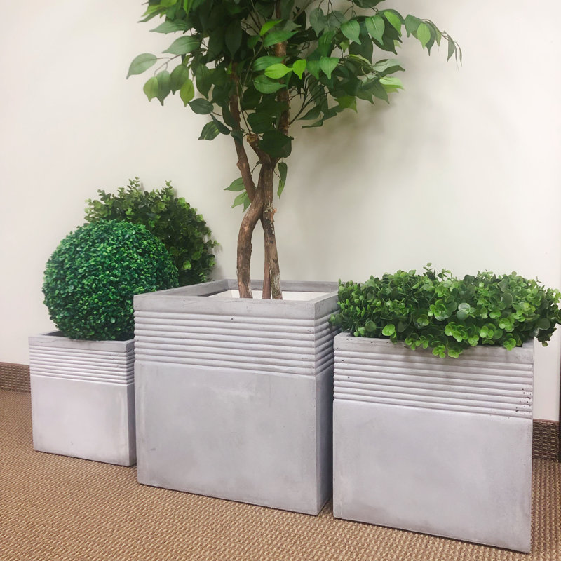 Gaines Planter Box