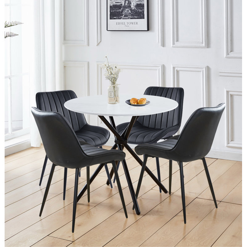 Mose 4 - Person Dining Set