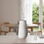 Vase ondulé texturé en céramique blanche