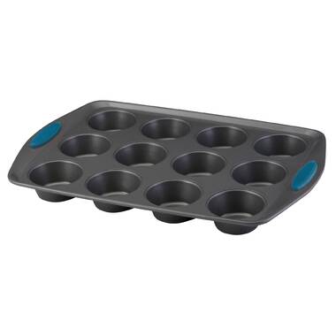 Trudeau 24 Cup Silicone Muffin Pan with Lid