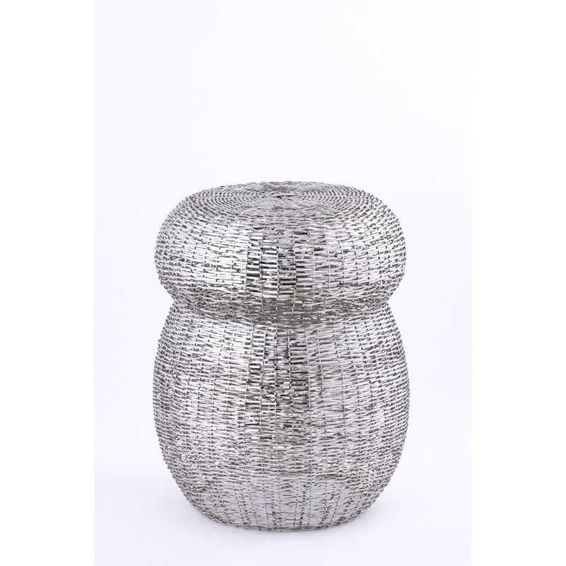 Tabouret gris en fer