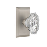 Studio Plate with Chateau Door Knob