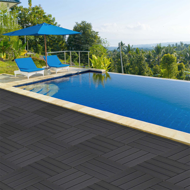 Carreaux de terrasse à emboîter robustes et recyclables à emboîtement pour des sols intérieurs et extérieurs polyvalents, idéaux pour divers espaces et une installation facile.