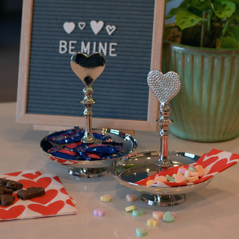 Ihno Heart Handled Trays