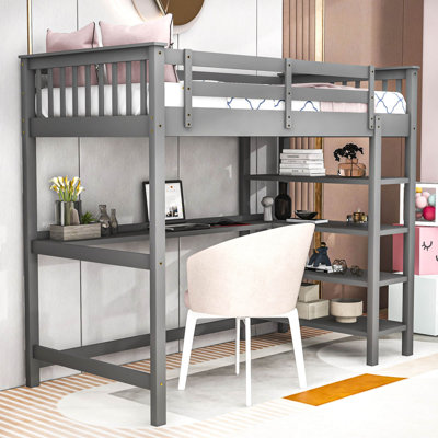 Lit mezzanine simple en bois avec tablettes de rangement et bureau intégré