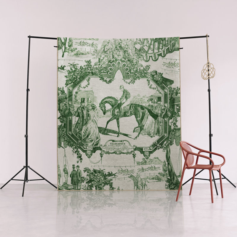 Tapis décoratif vert et beige à motif de chevaux, Rectangle 4 pi 11 po x 7 pi 6 po