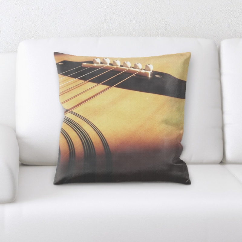 Coussin décoratif de guitare acoustique Kaliyah