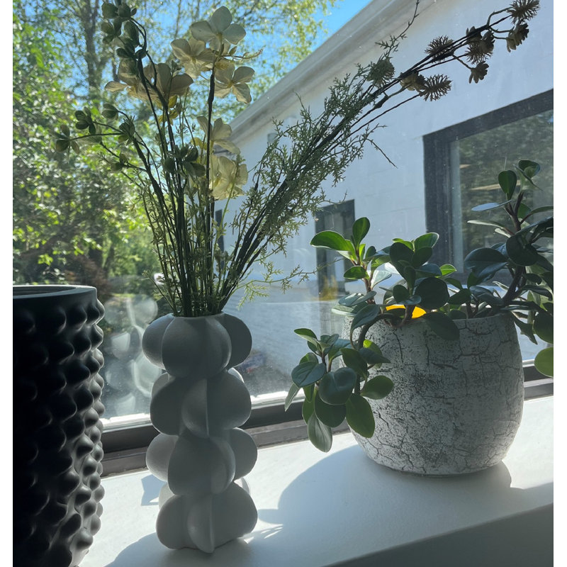 Jedd 9.25'' Glass Table Vase