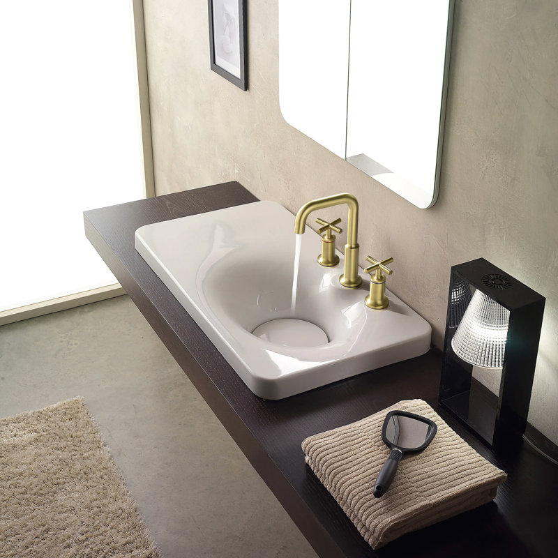 Centerset 2-handle Bathroom Faucet, Brushed Gold