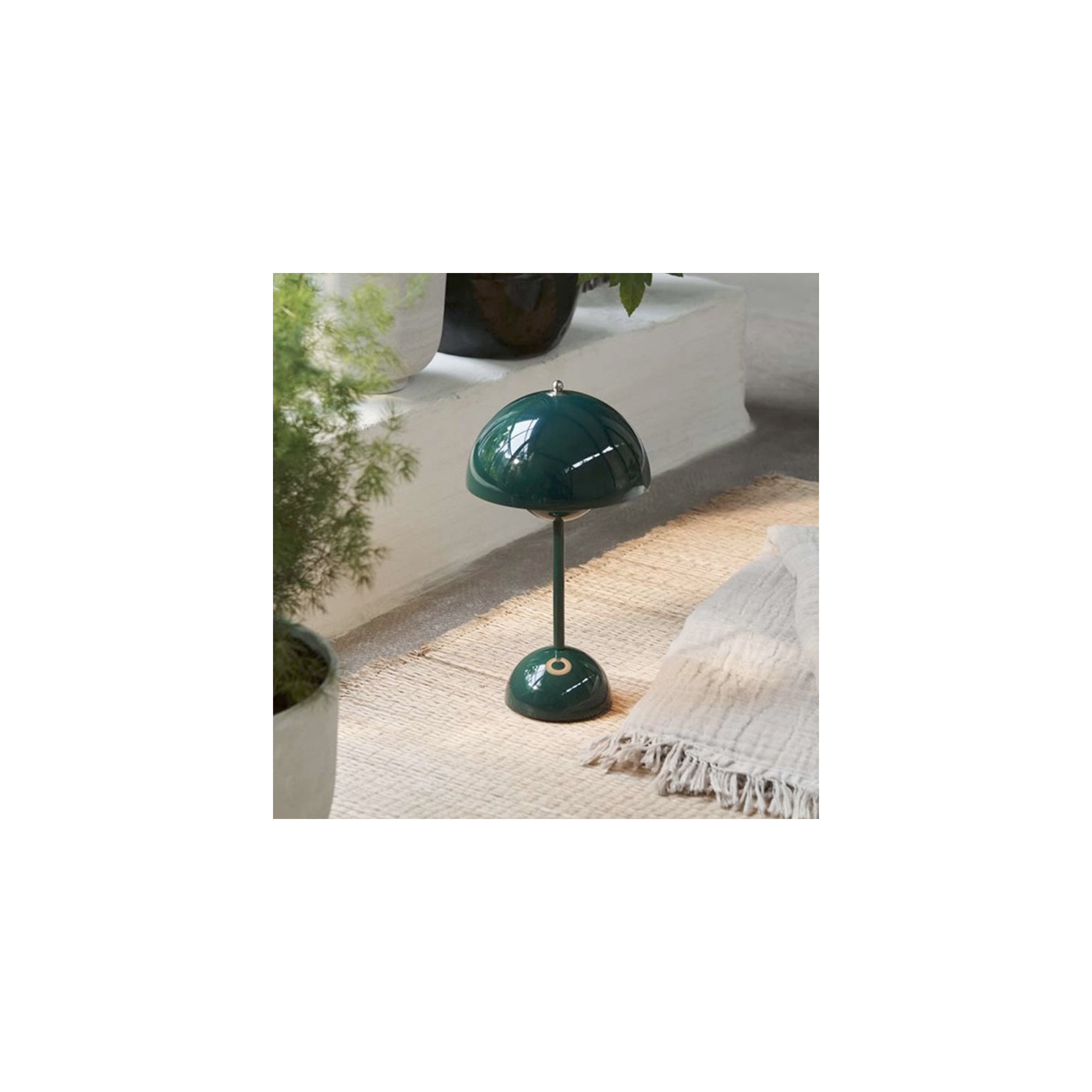 Brunilde Adjustable Metal Table Lamp, Dark Green, Dark Green