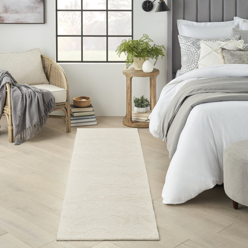 Gian Floral Handmade Area Rug, Runner 69 x 229 cm