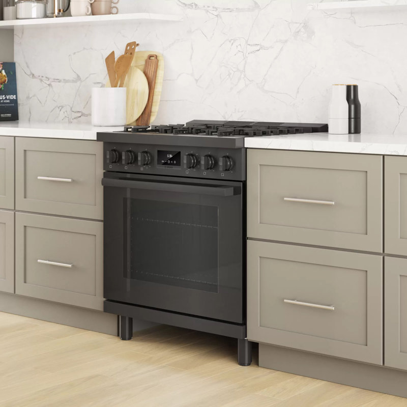 800 Series 30" 4 cu. ft. Freestanding Dual Fuel Range with True European Convection, Black