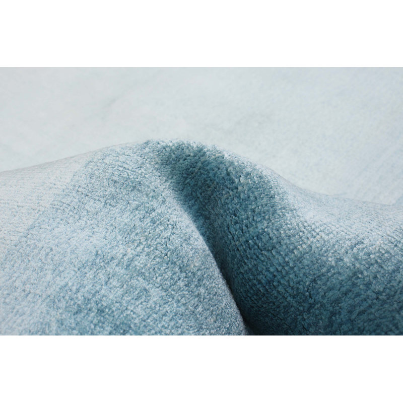 Tapis unique rectangulaire 8 pi 1 po x 9 pi 6 po Jiera