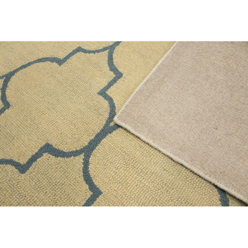 Tapis beige moderne touffeté à la main à motif de treillis Jawaher 5 pi x 8 pi beige