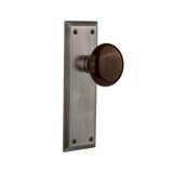 New York Plate with Brown Porcelain Door Knob