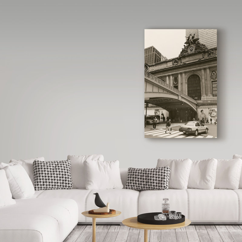 «Avis Central Grand», reproduction de photo sur toile tendue Avisha, H 32 po x l 22 po