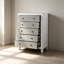Commode bicolore rustique moderne blanche et grise de 142 cm avec plusieurs tiroirs pour le rangement de chambre