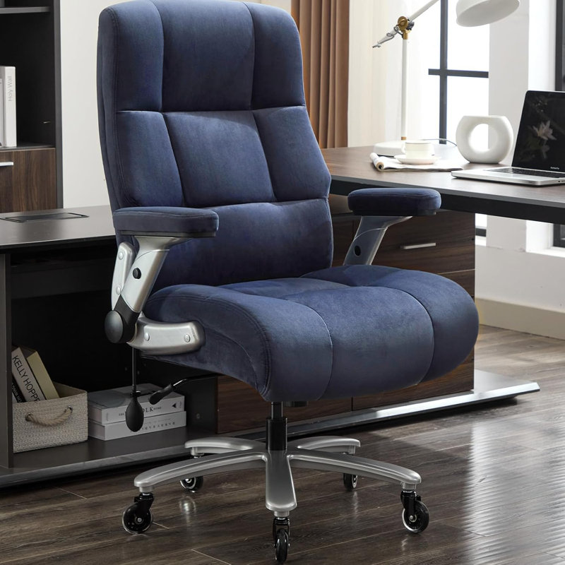 Fauteuil de direction robuste pour les grands et grands 500 lb - Dossier haut ergonomique avec soutien lombaire réglable, siège en tissu extra large, accoudoirs rabattables en 2d et roulettes en caoutchouc silencieuses