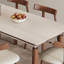 Table de salle à manger de luxe à la mode-125243482
