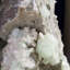 Vert apophyllite multiterminée avec stilbite