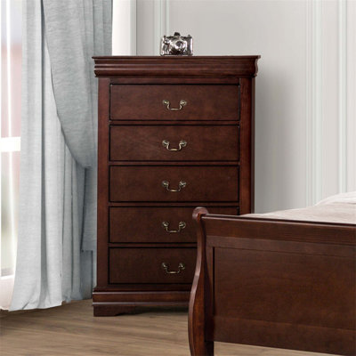 Commode transitionnelle en cerisier foncé avec pattes de fixation, étui anti-poussière et tiroirs à queue d'aronde anglaise pour un rangement élégant