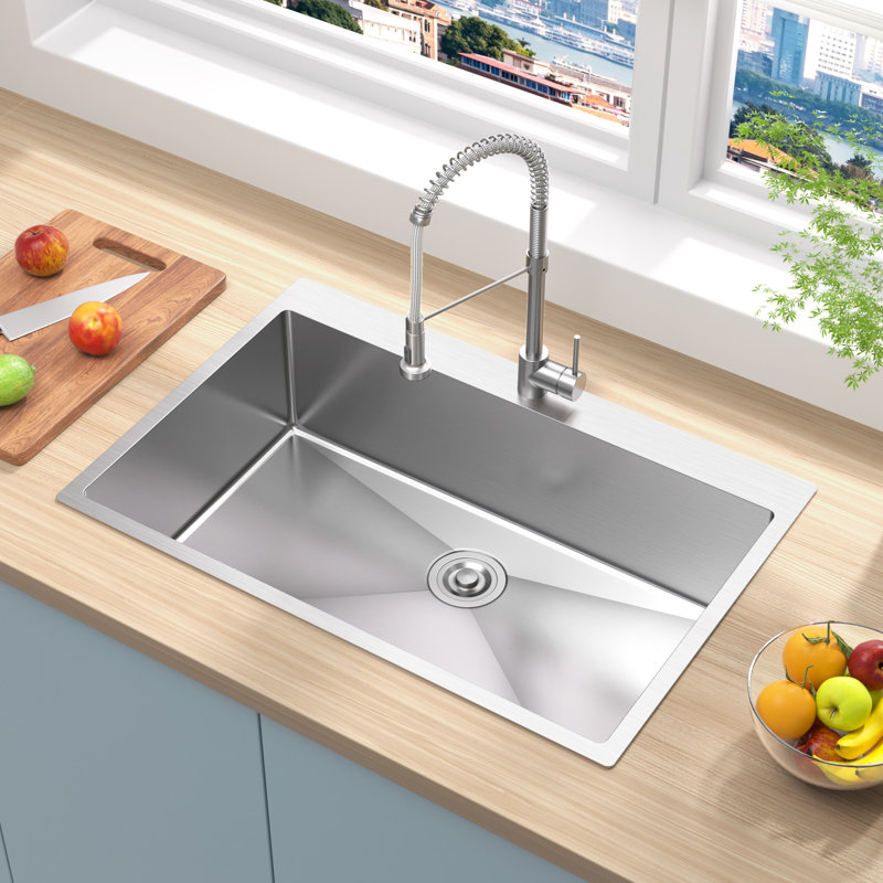 Évier de cuisine à cuve simple en acier inoxydable 33 po