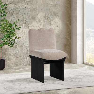 Chaise rembourrée Shaw Cassady