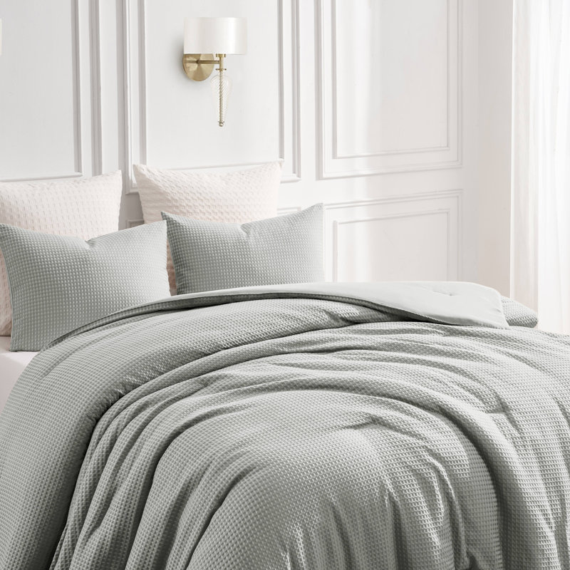 Ensemble d'édredon 3 pièces Kathy Ireland Waffle, Édredon pour très grand lit + 2 taies décorativ, Bleu